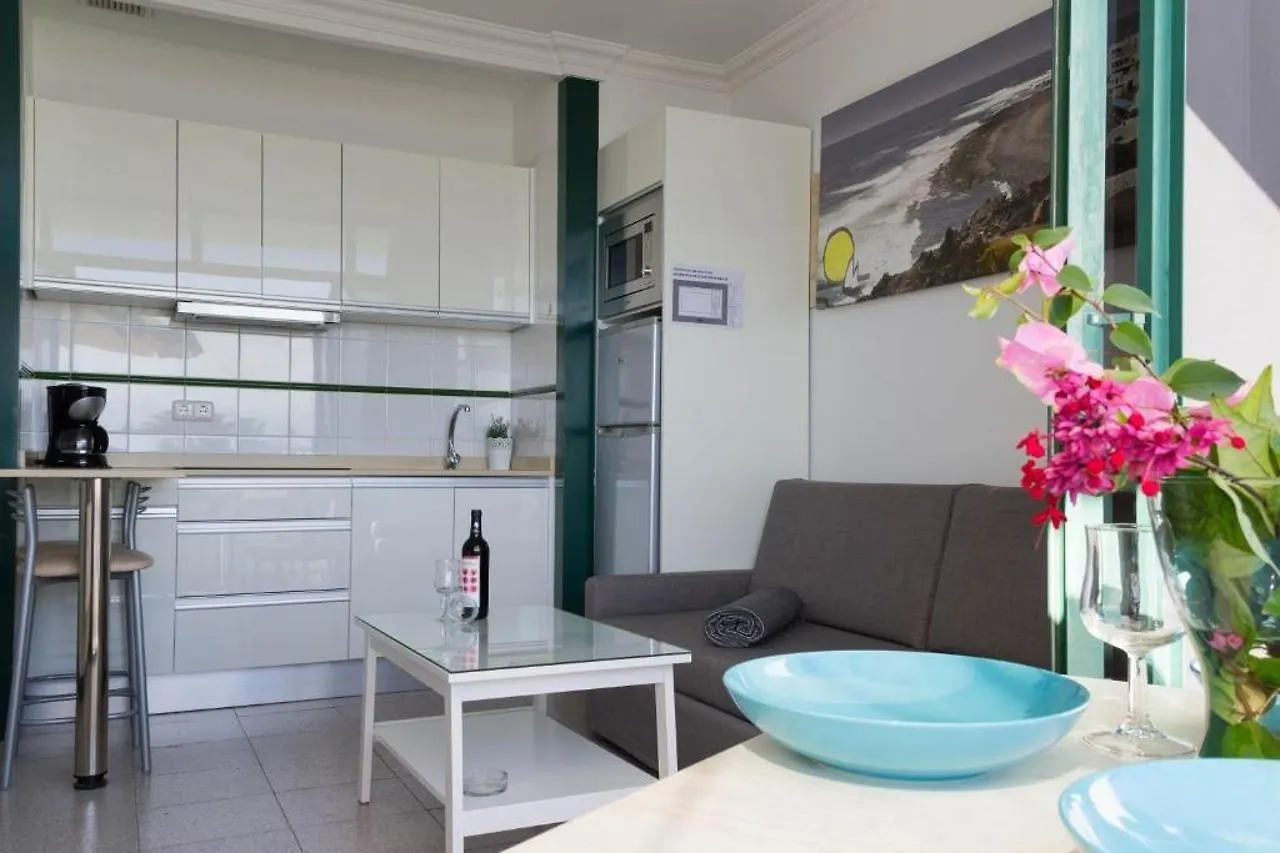 Apartamentos La Tegala Puerto del Carmen  2*, Puerto del Carmen (Lanzarote)